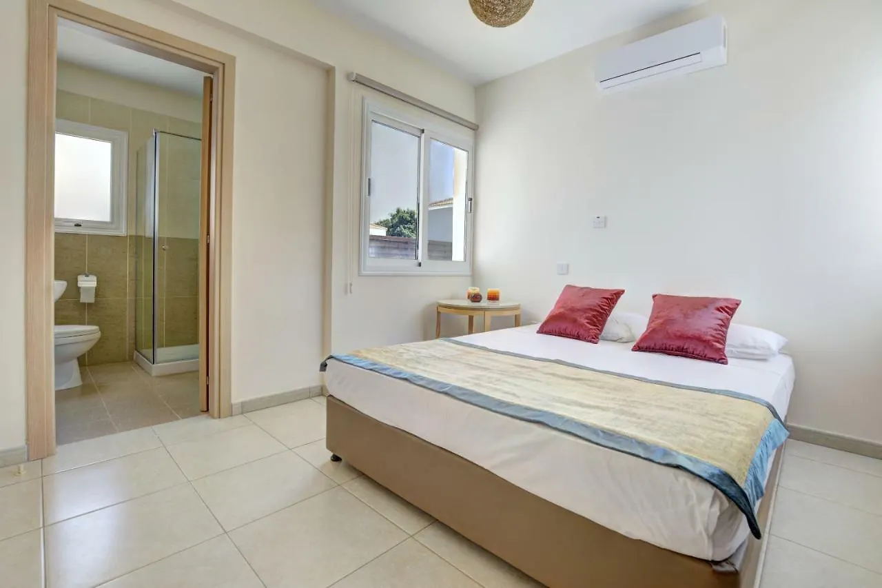 Villa Nissi Gold Αγία Νάπα 0*,  Κύπρος